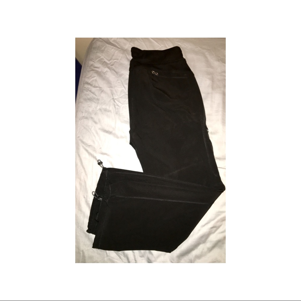 Infinity scrub pants in black medium petite